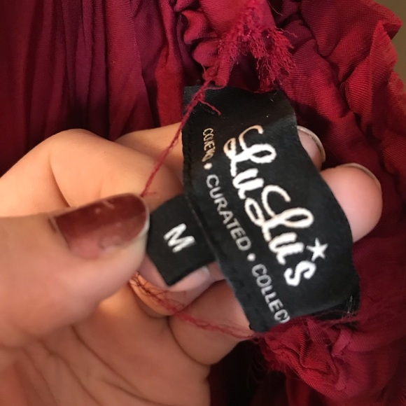 Open back, burgundy, Lulu’s maxi dress - Picture 5 of 6